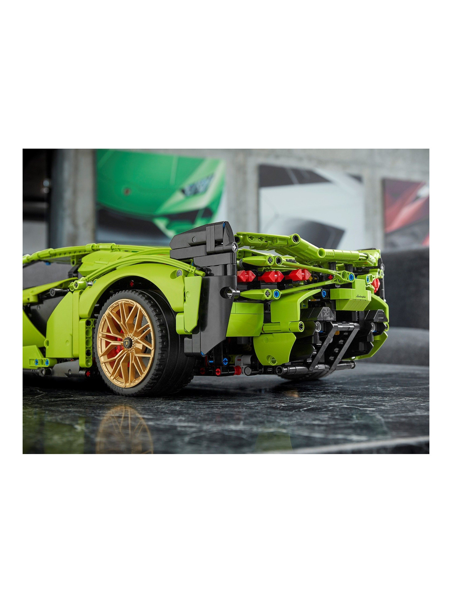 Конструктор LEGO Technic Lamborghini Sian FKP 37 3696 дет. - фото 11