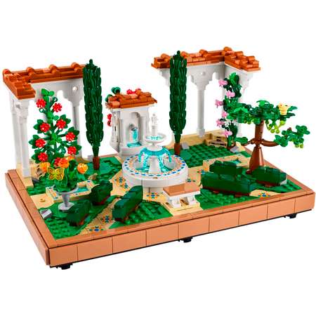 Конструктор LEGO Icons Сад с фонтаном