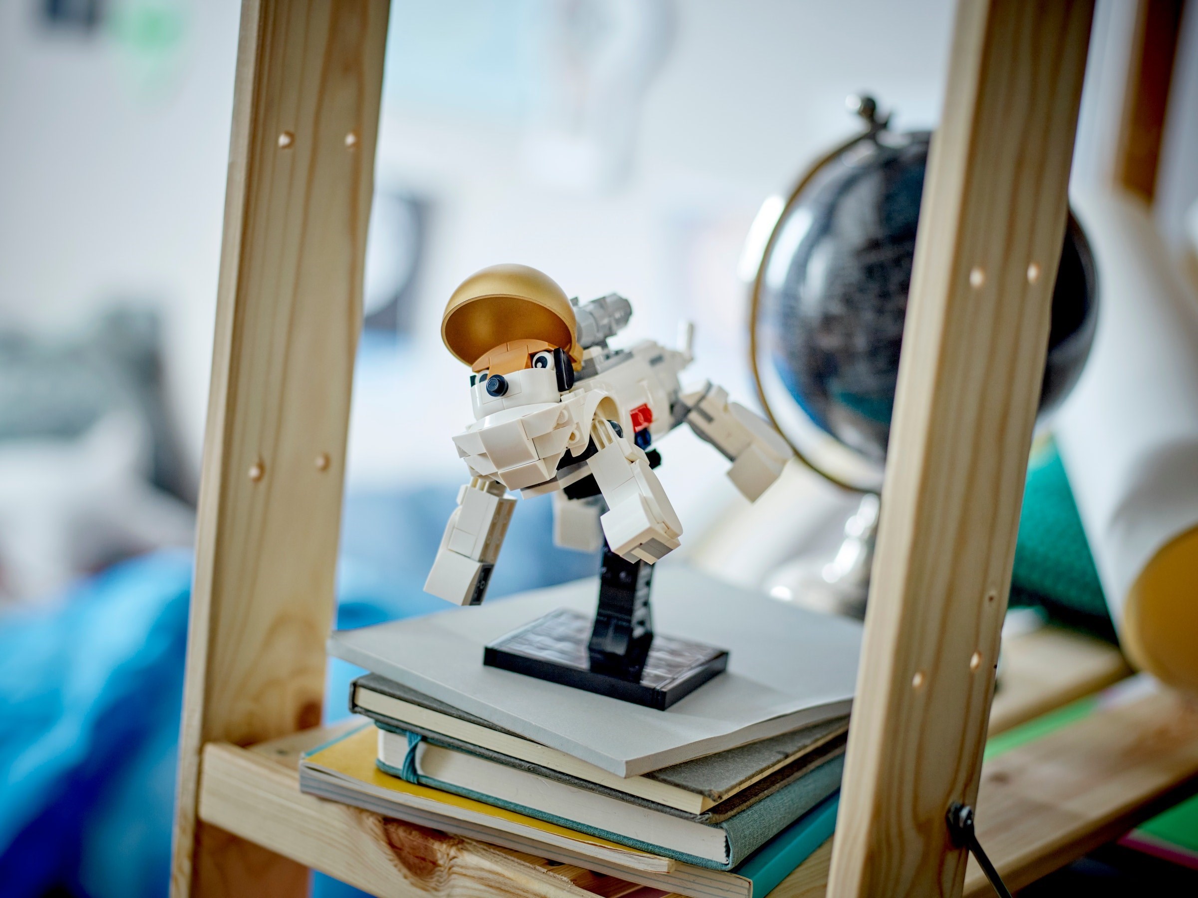 Конструктор LEGO Creator 31152 647 дет. - фото 2