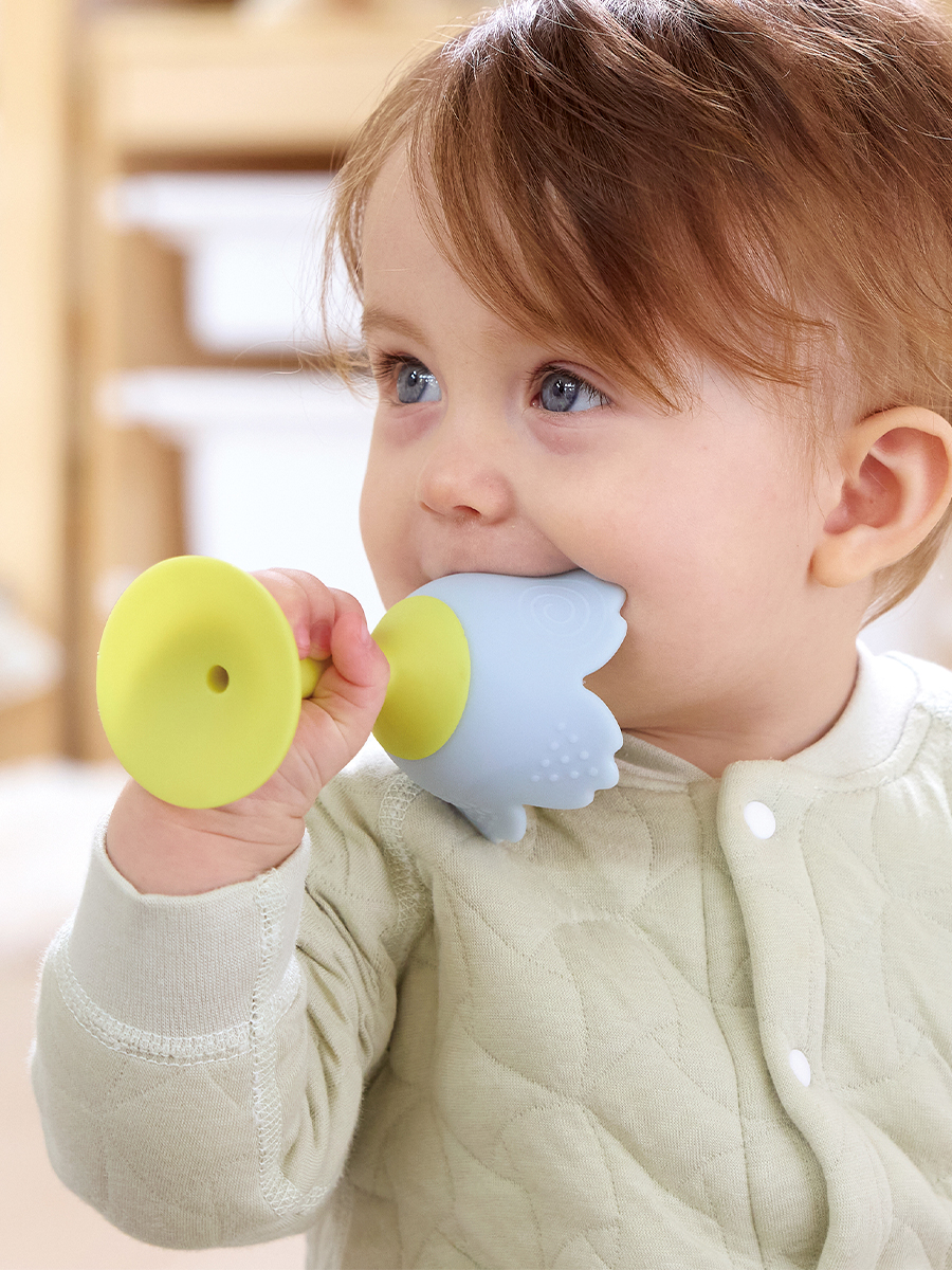 Игрушка Hape погремушка Голубой цветок - фото 2