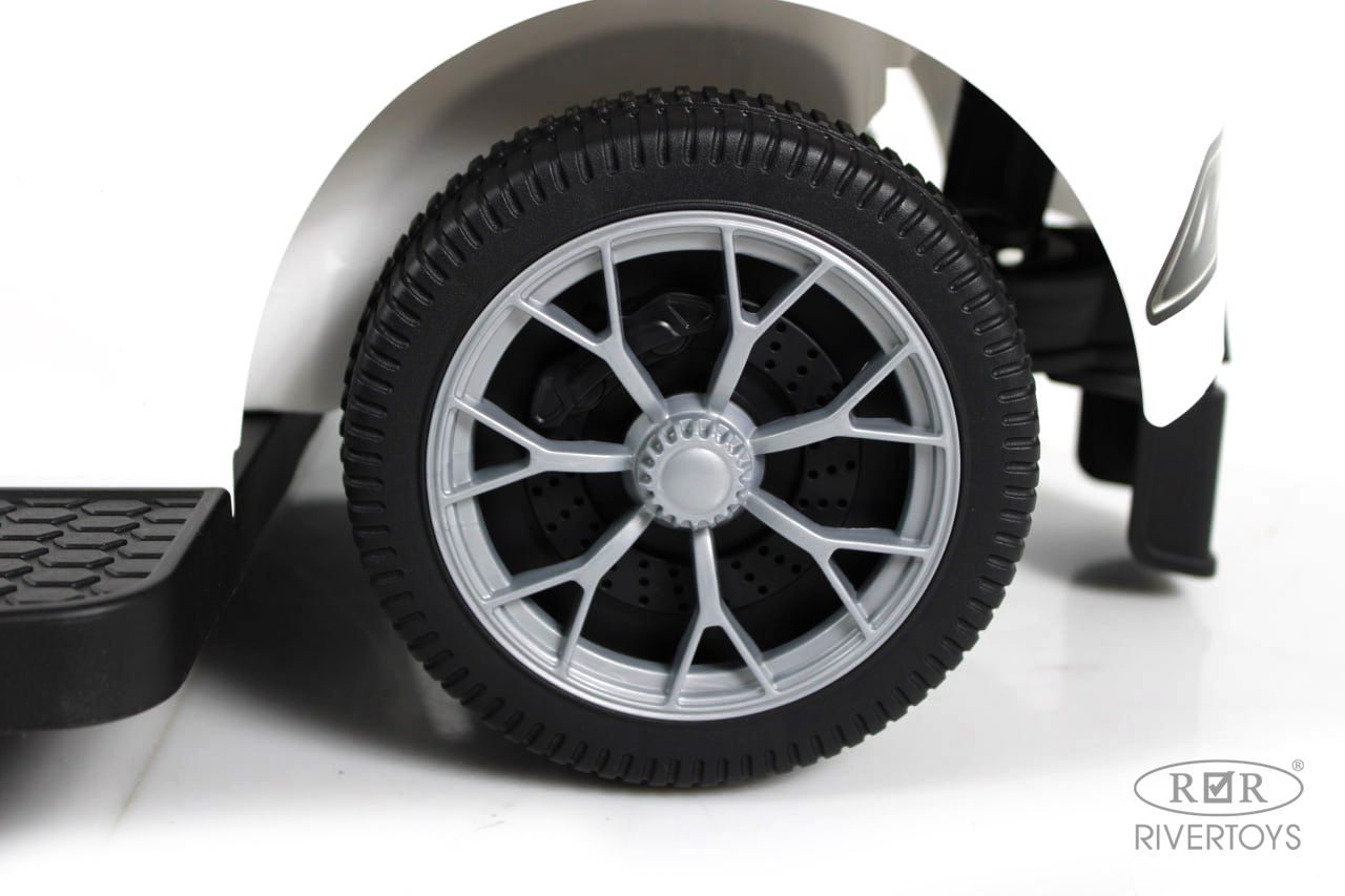 Каталка RIVERTOYS Z005ZZ-A-WHITE белый - фото 7