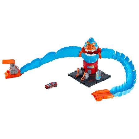 Трек Hot Wheels Автозаправка в лапах гориллы с пусковой установкой