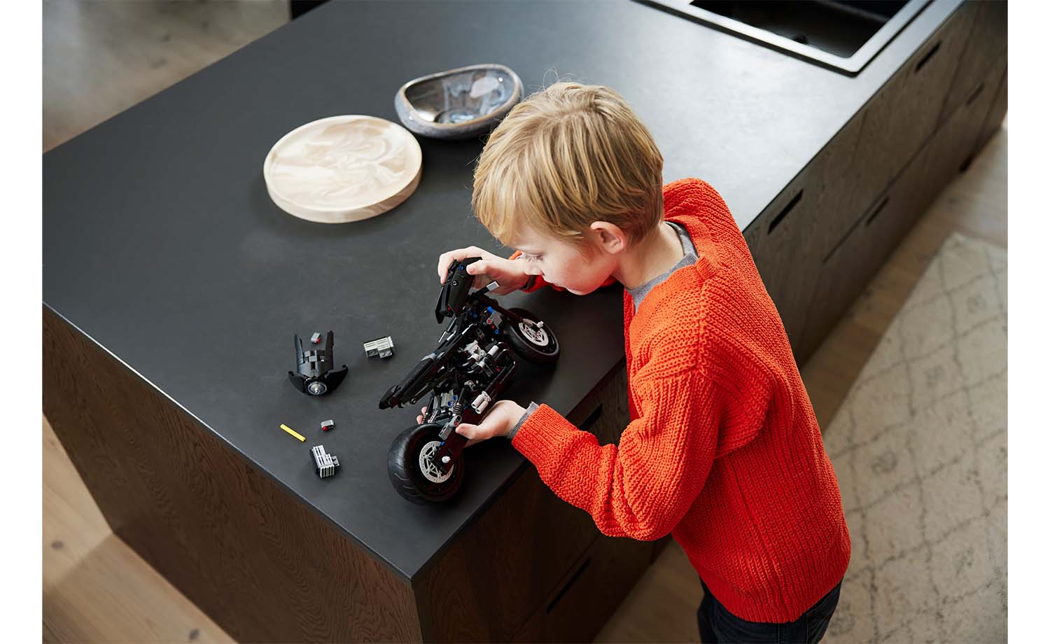 Конструктор LEGO Technic Бэтмен Бэтцикл блочный - фото 12