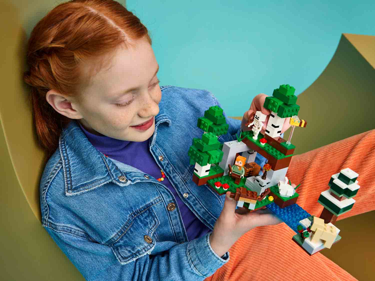 Конструктор LEGO Minecraft Приключение в первую ночь 301 дет. - фото 12