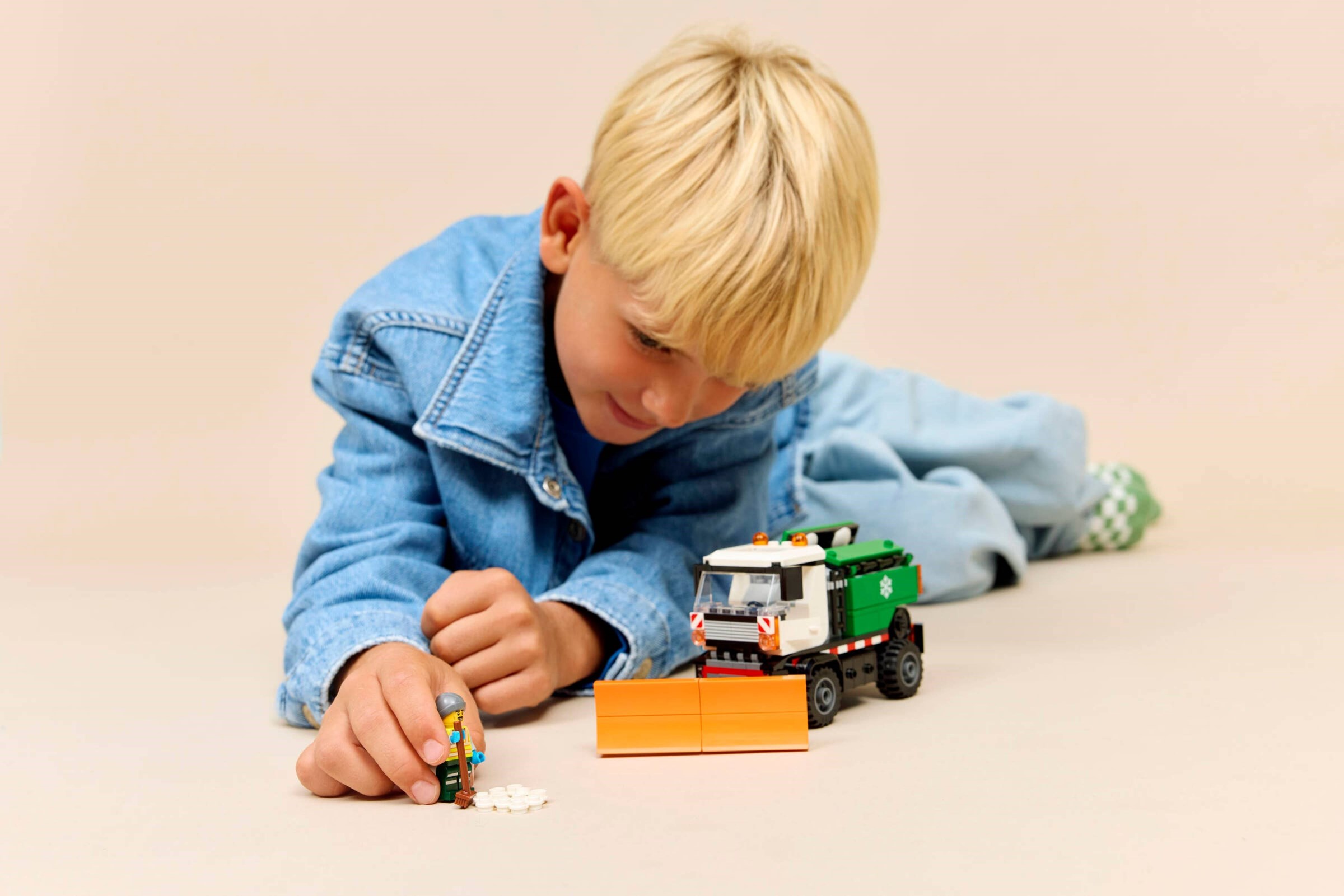 Конструктор LEGO City 60490 263 дет. - фото 4