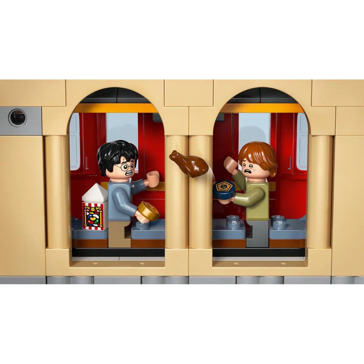 Конструктор LEGO Harry Potter Книжный уголок 832 дет. - фото 7