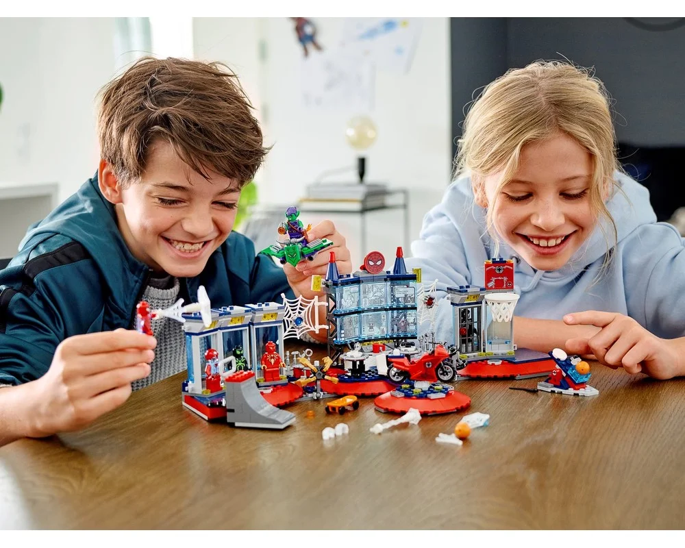 Конструктор LEGO Marvel Super Heroes 76175 437 дет. - фото 11