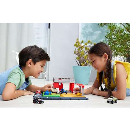 Набор игровой Matchbox Настоящие приключения-Ферма со светом и звуком HRY42