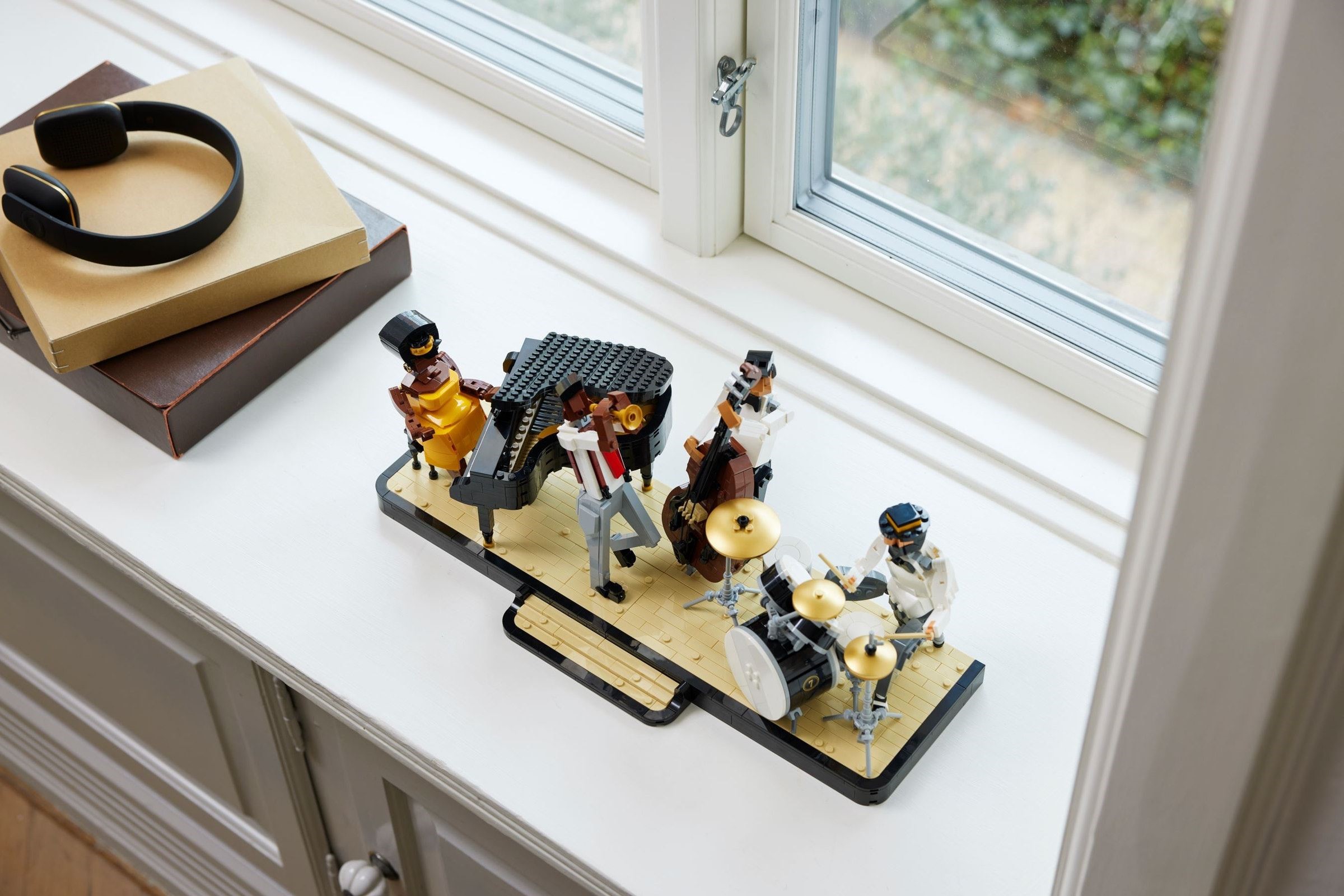 Конструктор LEGO Ideas 21334 1606 дет. - фото 5