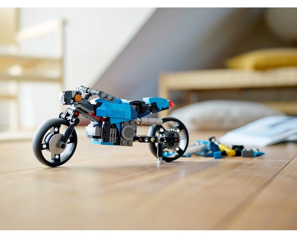Изображение товара Конструктор LEGO Creator 31114 Супербайк - сборка реалистичного мотоцикла Изображение товара Конструктор LEGO Creator 31114 Супербайк - сборка реалистичного мотоцикла