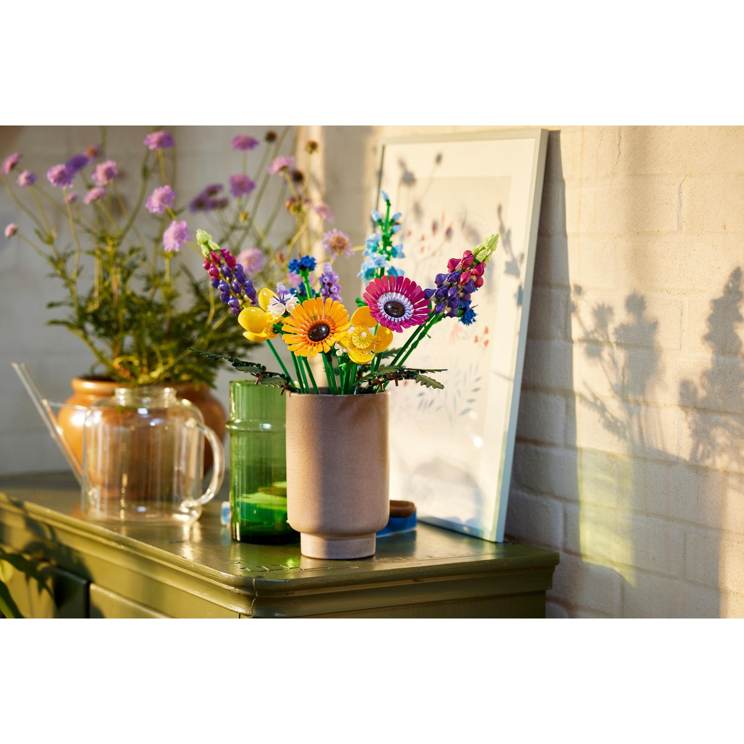 Конструктор LEGO Icons Wildflower Bouquet - фото 10