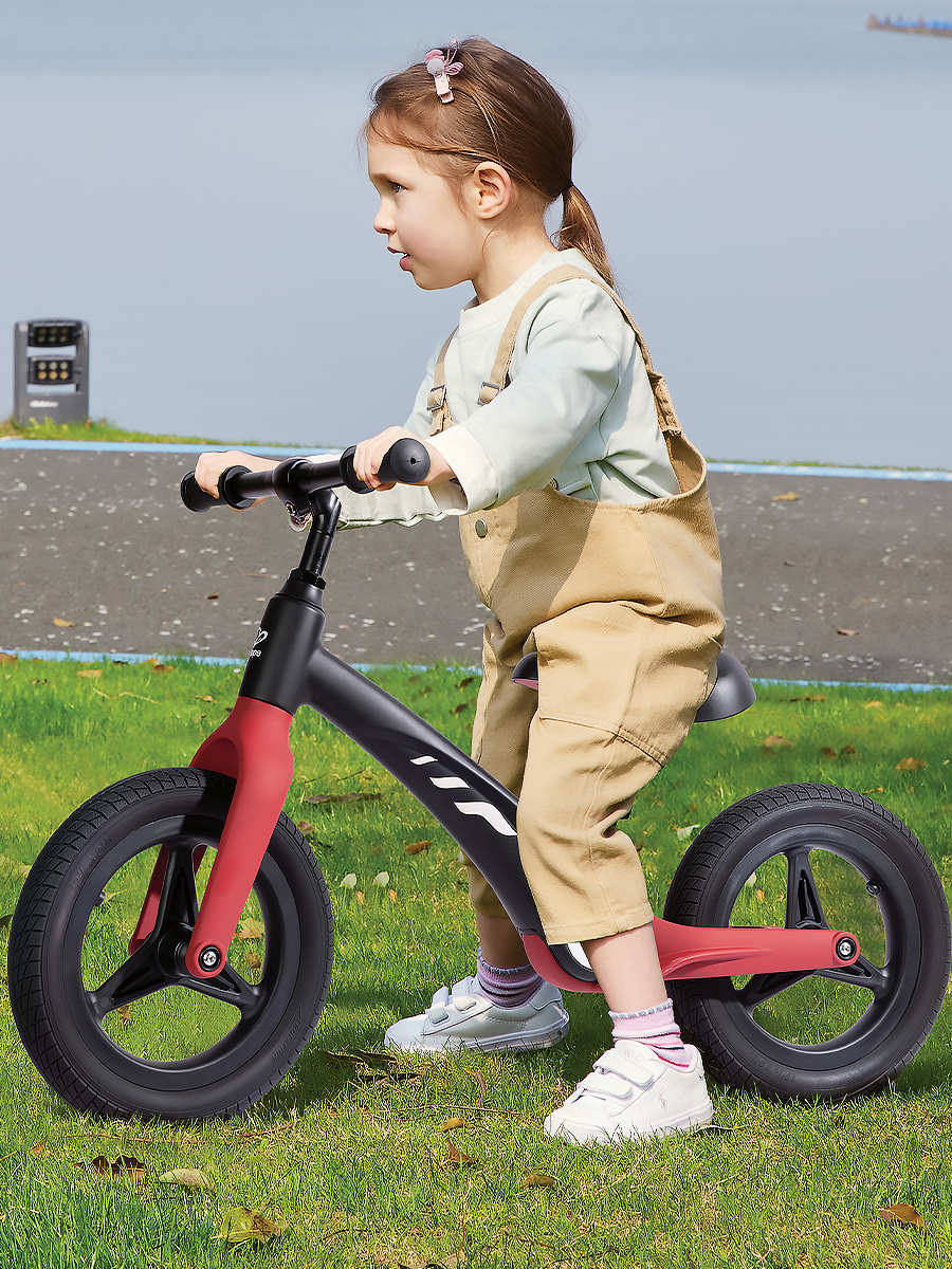 Двухколесный беговел Hape - фото 2