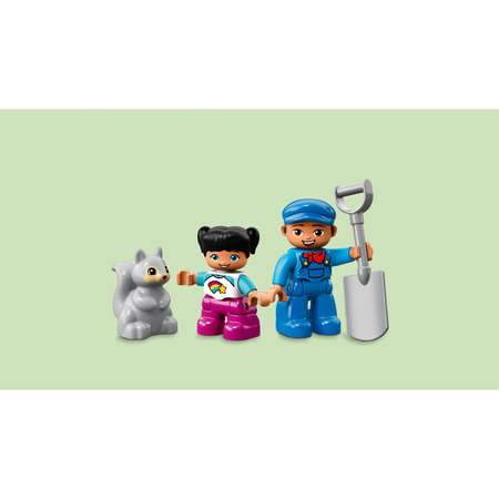 Конструктор LEGO DUPLO Town Поезд на паровой тяге блочный