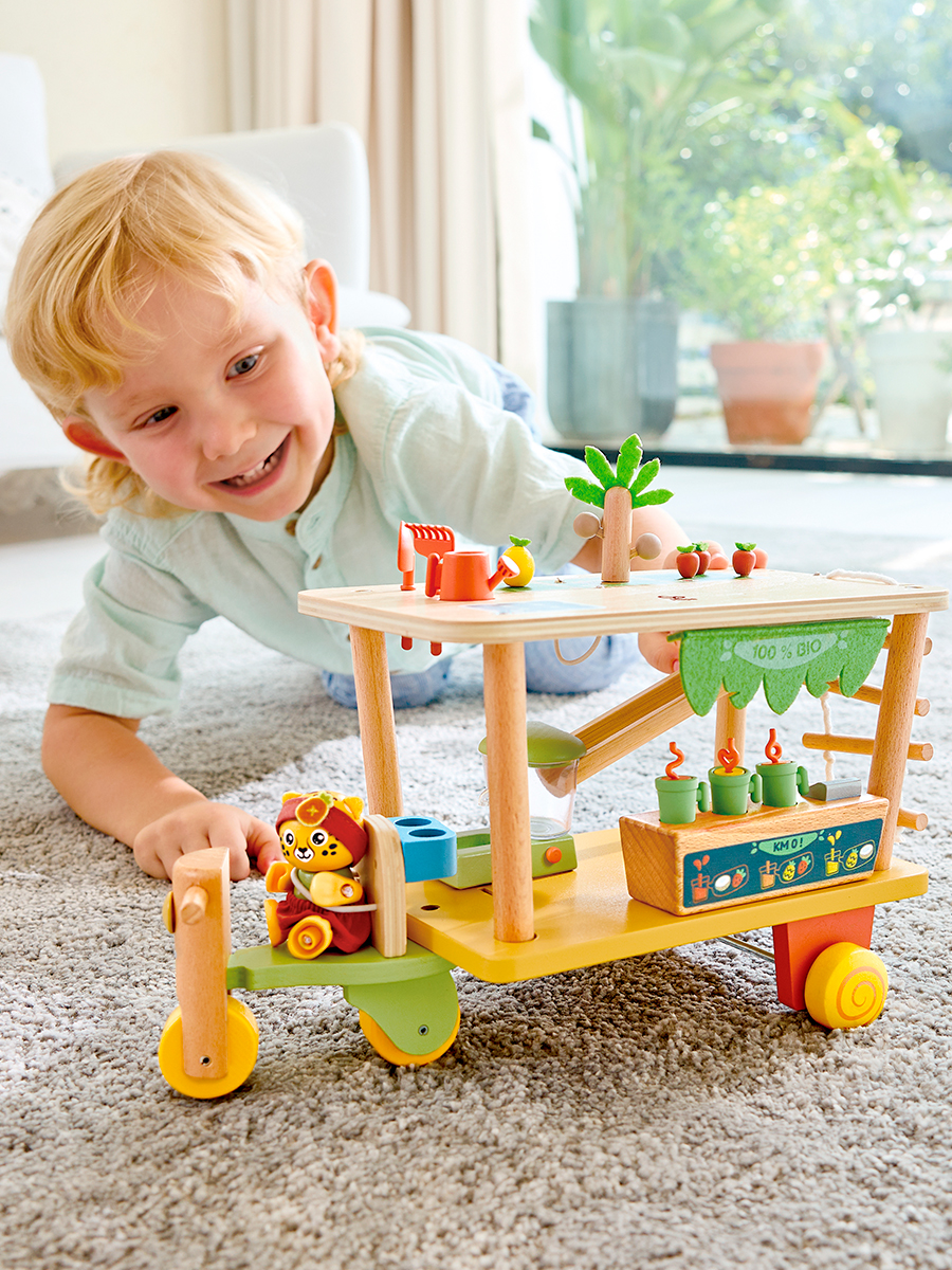 Игровой набор Hape Магазин на колесах - фото 5