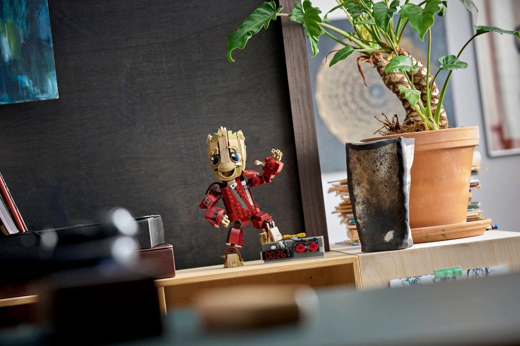 Конструктор LEGO Marvel Super Heroes 76341 604 дет. - фото 4