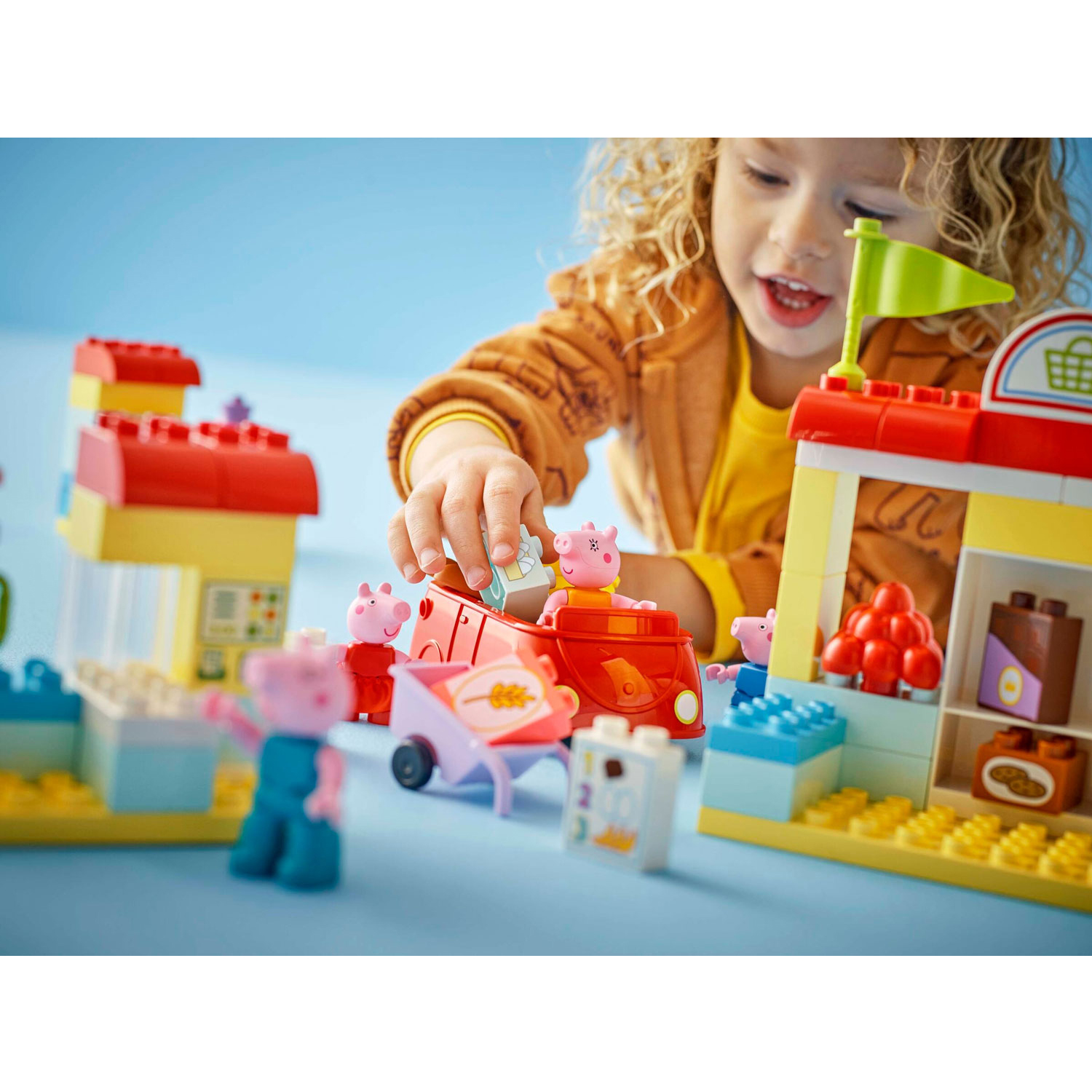 Конструктор LEGO DUPLO Свинка Пеппа: супермаркет 70 дет. - фото 8