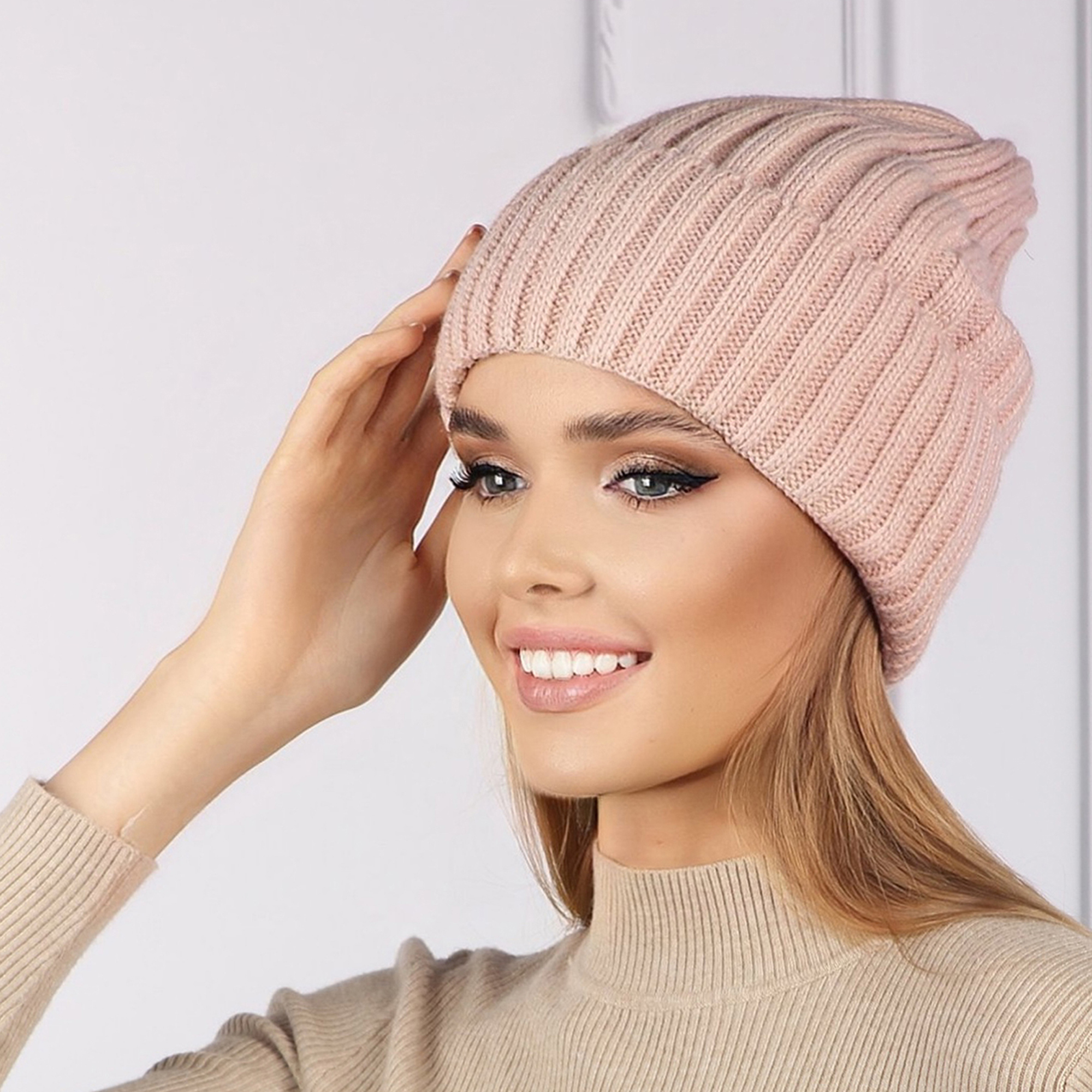 Шапка Pretty Mania MF613-BK - фото 1