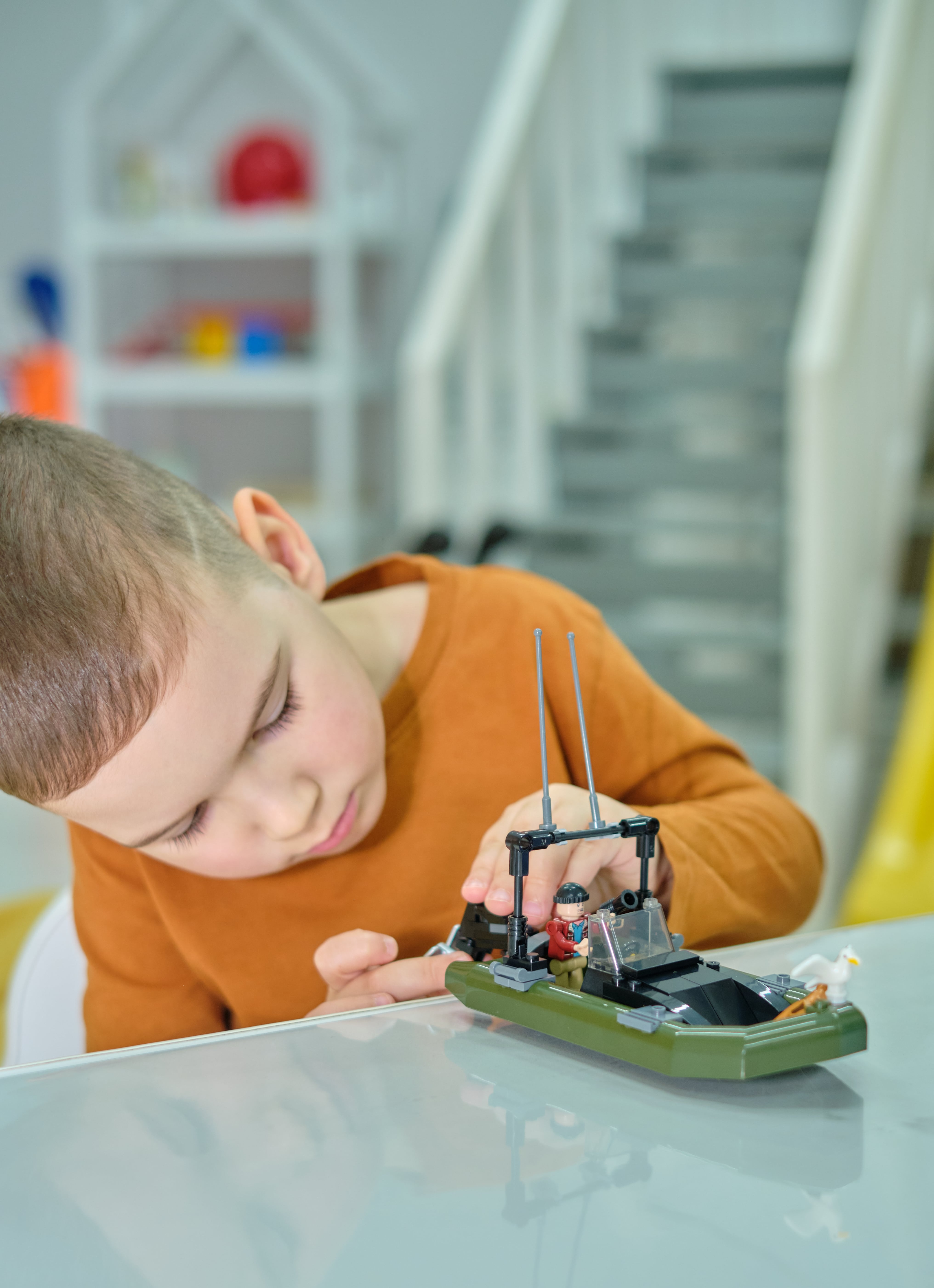 Конструктор brick labs Катер полиции 354 дет. - фото 9