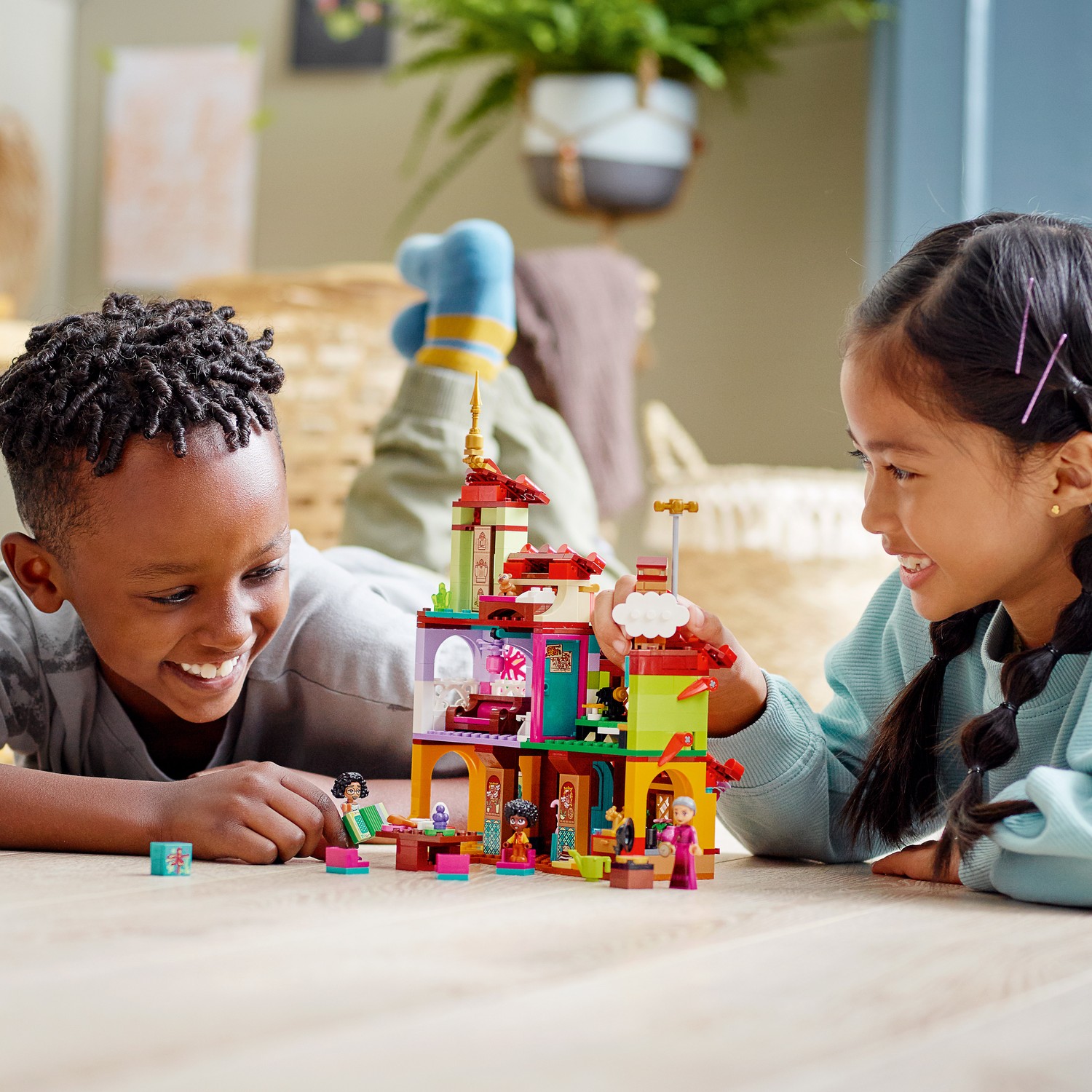 Конструктор LEGO Disney Princess The Madrigal House 587 дет. - фото 12
