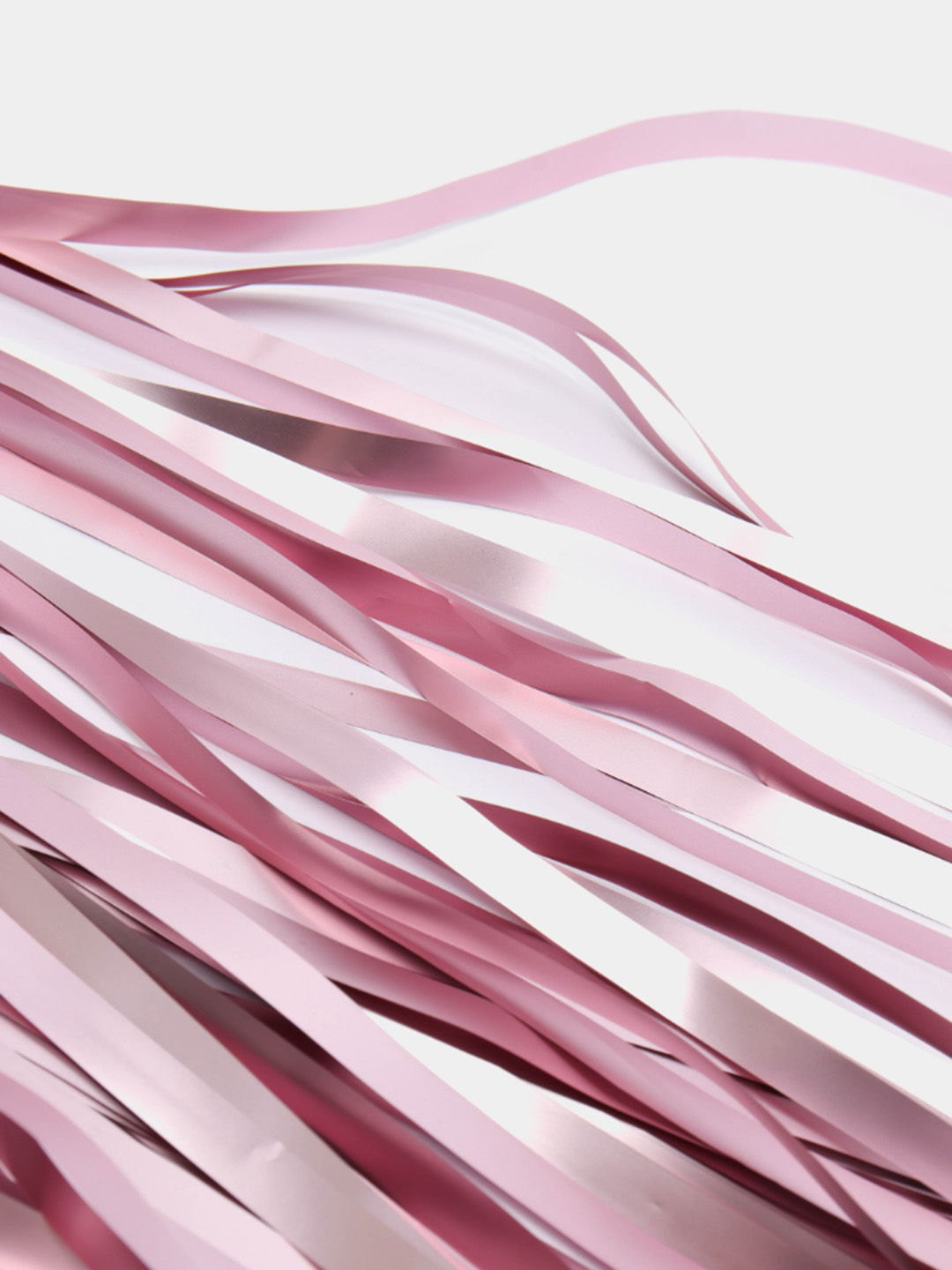 Дождик для фотозоны ZHIYU MENG матовый розовый 2х1м 4 штуки - фото 2