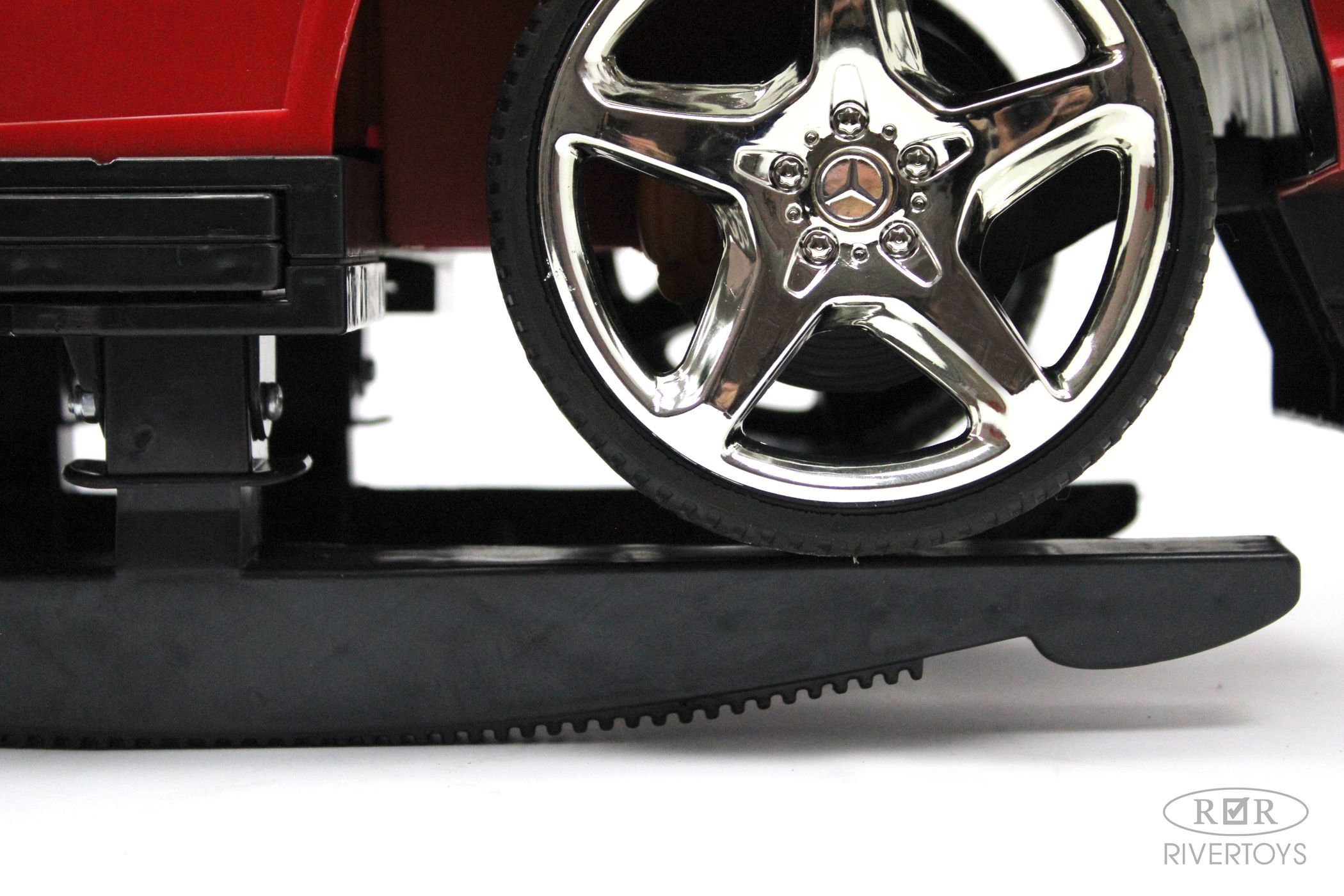 Электромобиль RIVERTOYS Mercedes A888AA-H-RED - фото 29