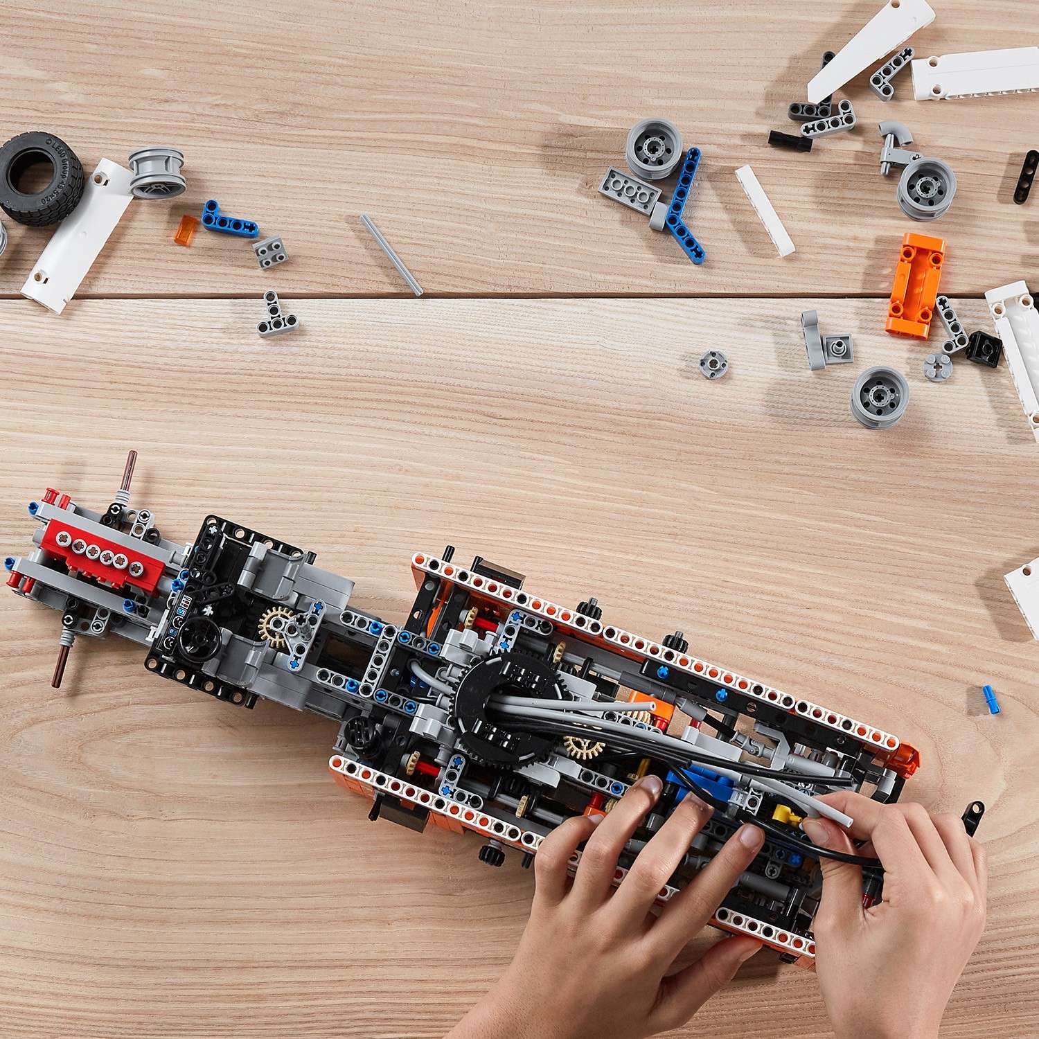Конструктор LEGO Technic Грузовой эвакуатор - фото 13