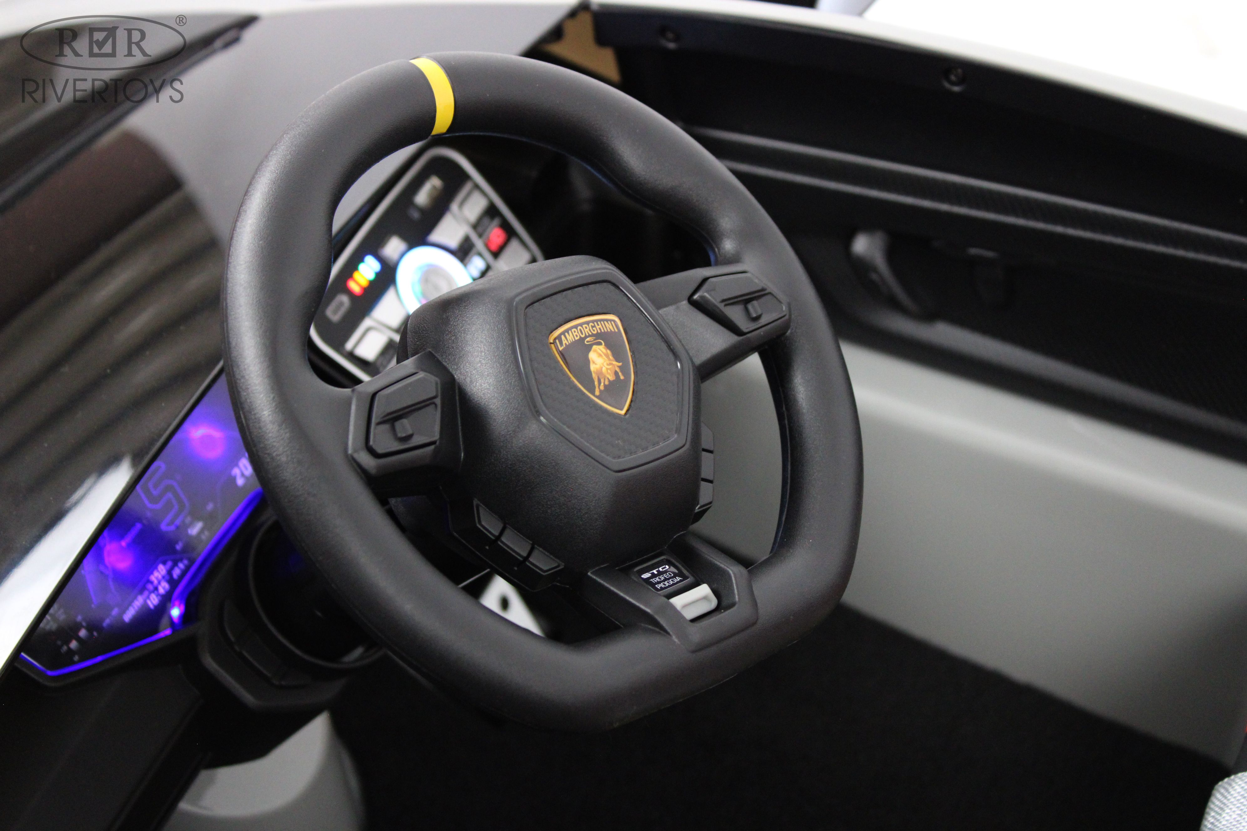 Электромобиль RIVERTOYS Lamborghini E888EE-GRAY С пультом ДУ - фото 13