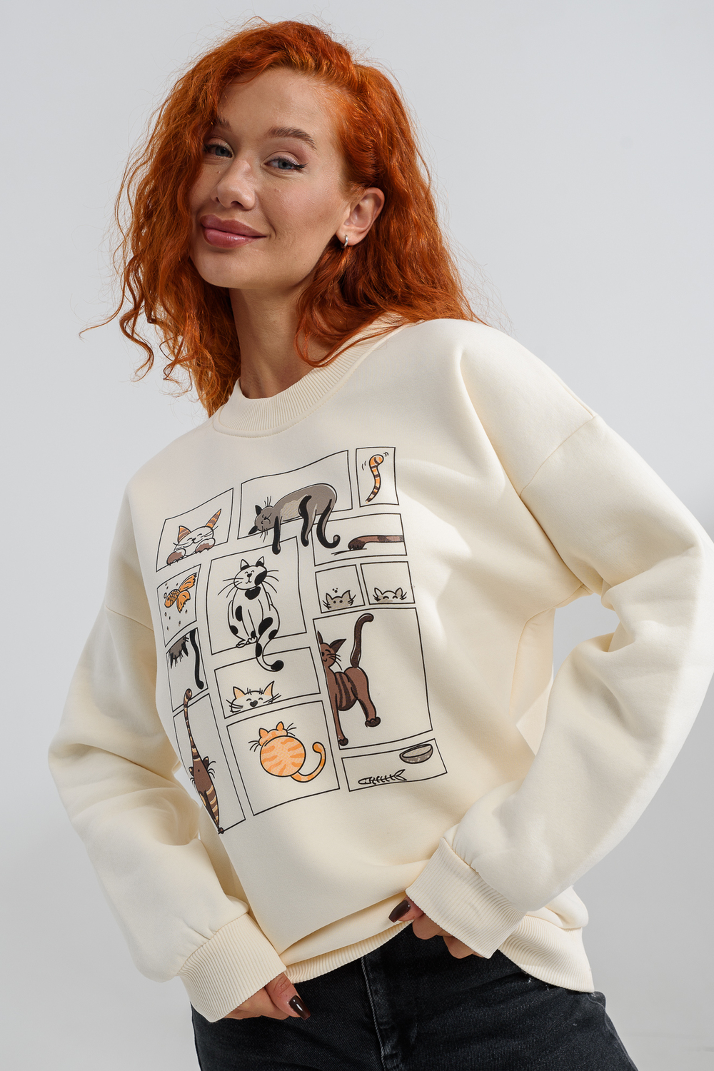 Свитшот Натали Суслова 8569 молочный+коты - фото 6