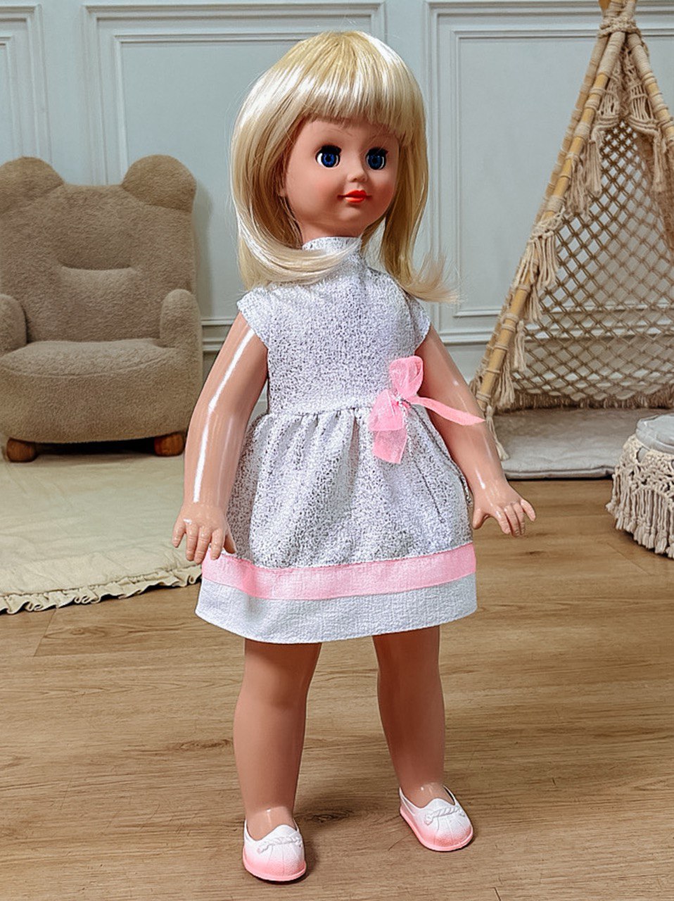 Кукла большая (ростовая) СТРАНА КУКОЛ говорящая, шагающая за руку высота 60 см 25-05.3 - фото 16