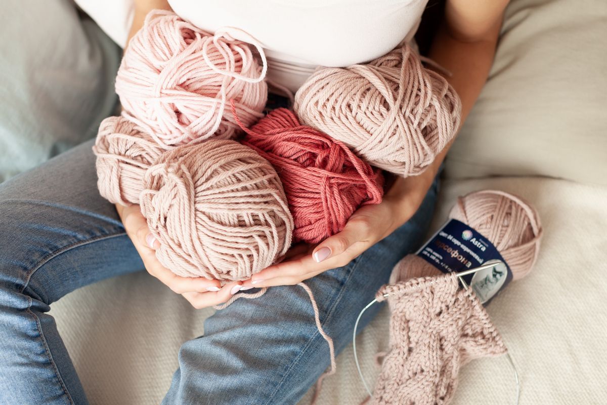 Пряжа Astra Premium Персефона шерстяная 100 г 100 м 08 сиреневый 3 мотка - фото 8