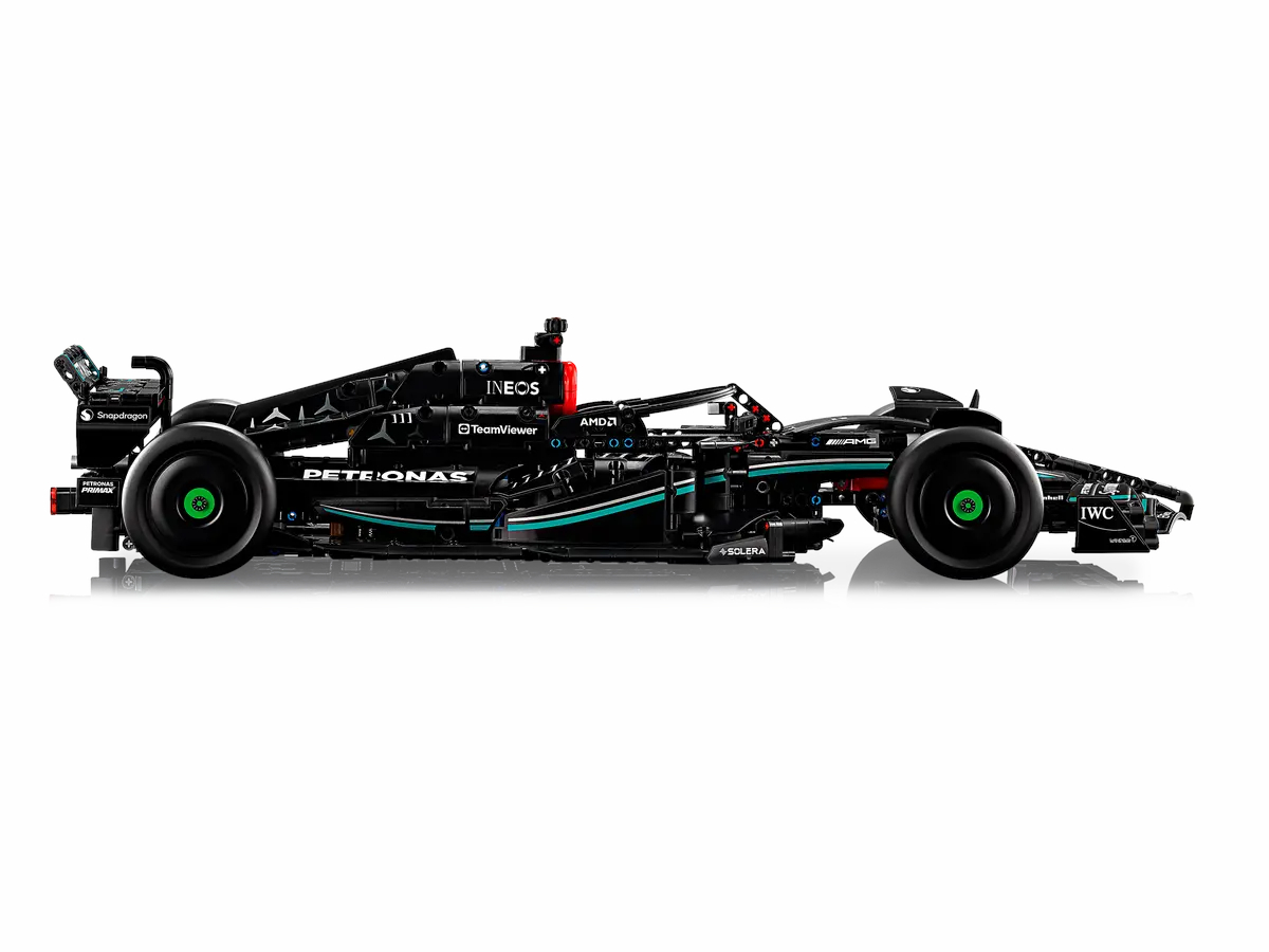 Конструктор LEGO Technic Mercedes-AMG W14 E Performance 1642 дет. - фото 2