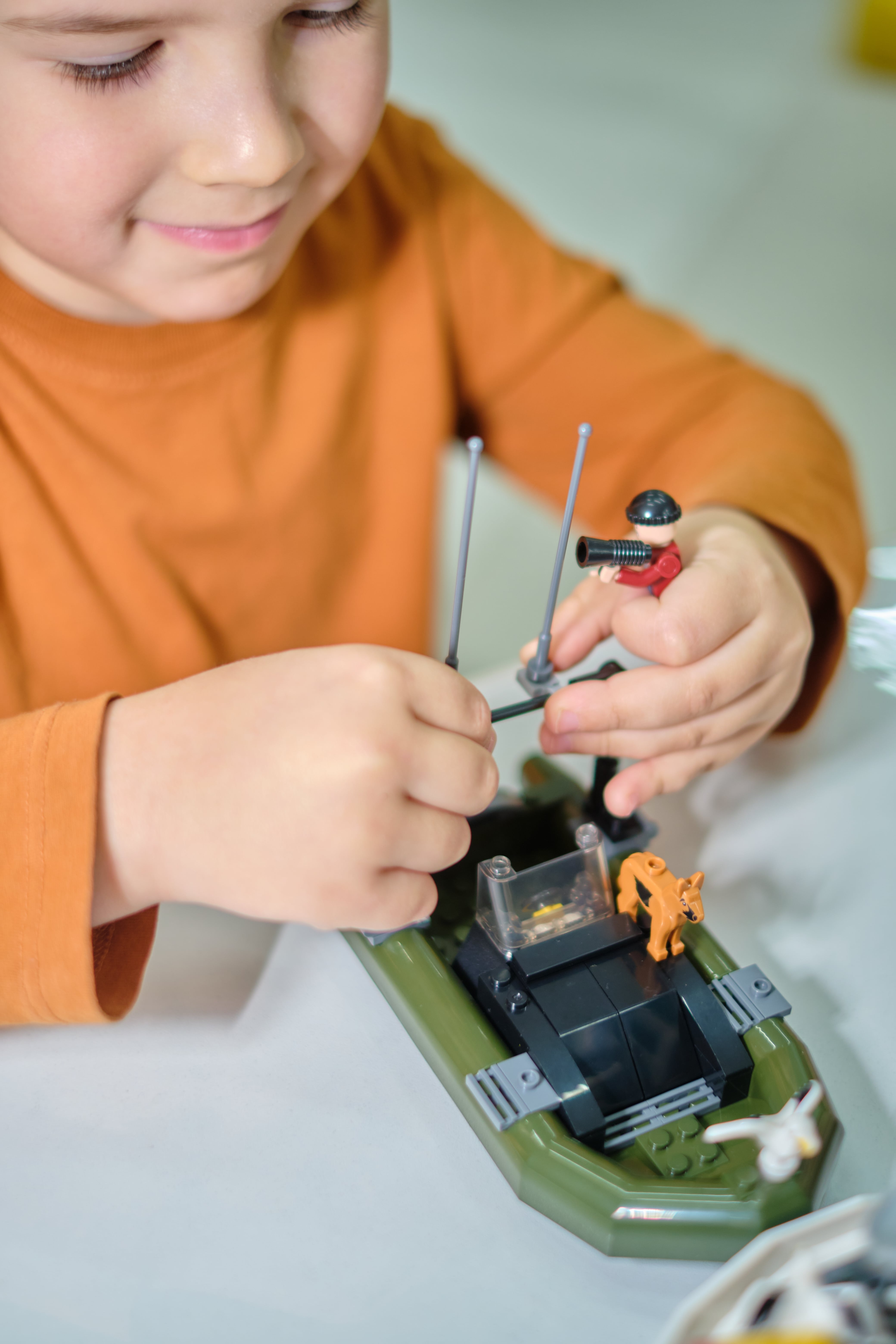 Конструктор brick labs Катер полиции 354 дет. - фото 12